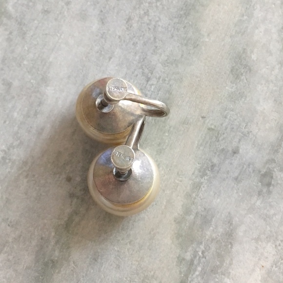 ’60s / Sterling Pearl Earrings - Picture 4 of 4